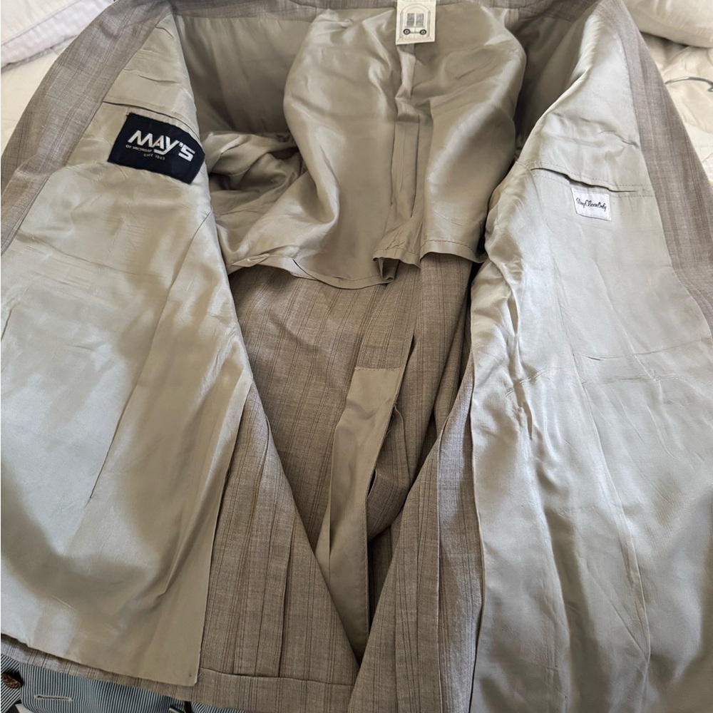 Beautiful rework men’s jacket one size fits most wool rayon. - Picture 7 of 10